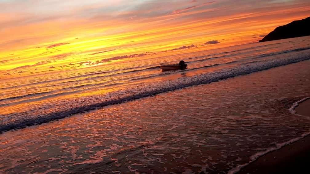 Holiday Home Plazhi San Pietro Ngoại thất bức ảnh